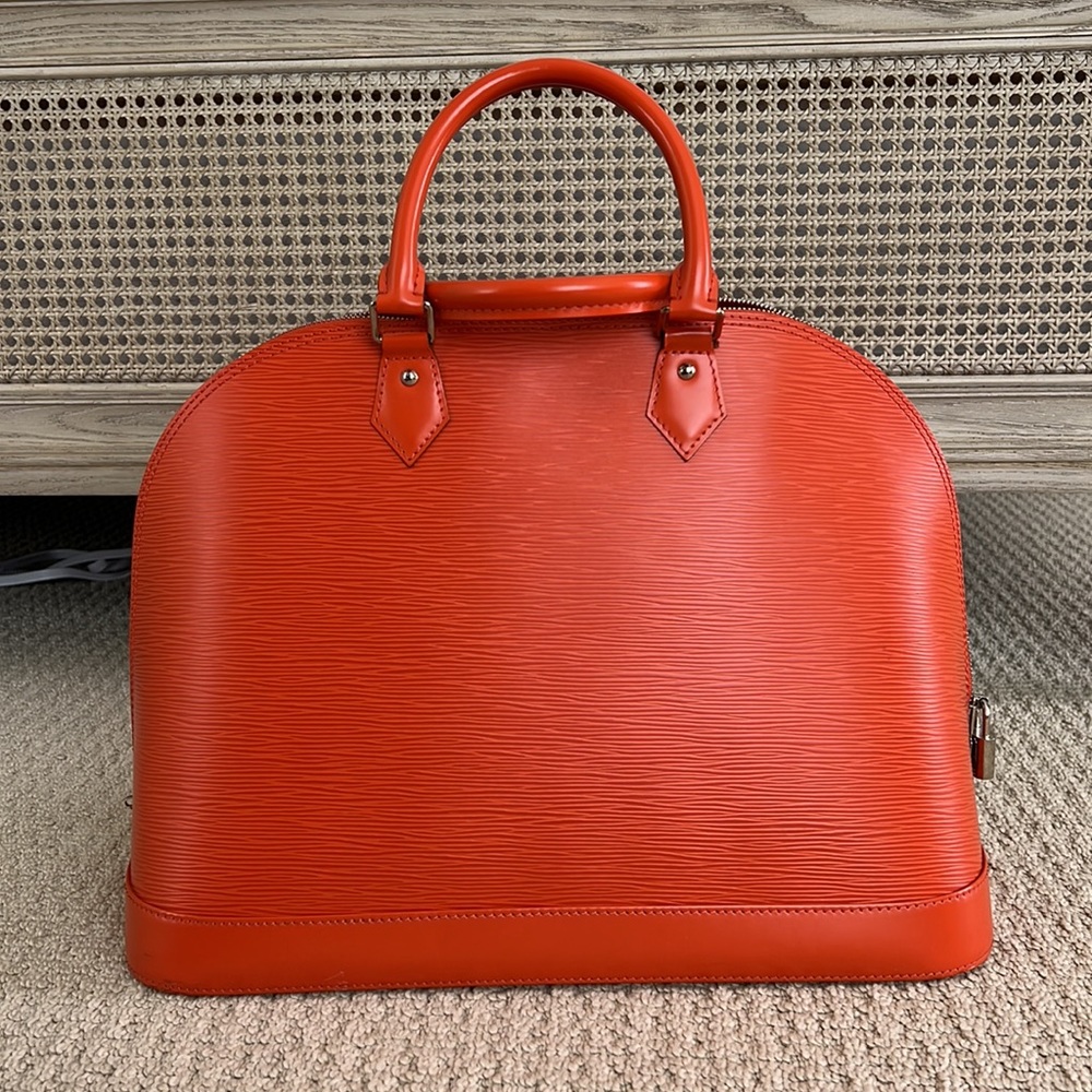 Louis Vuitton Alma GM in orange Epi Leather - Picture 2 of 11